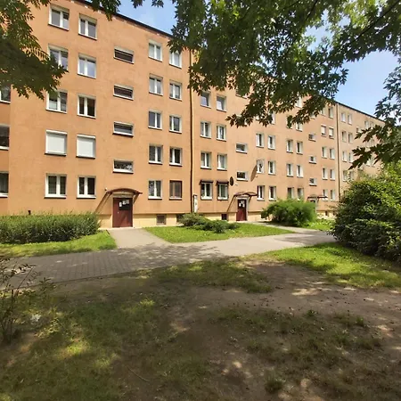 2051 Zwyciestwa 23 - Tanie - Samodzielne Zameldowanie - Self Check In Pansiyon Poznan