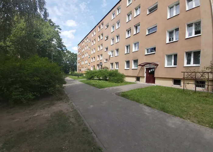 Проживание в семье 2051 Zwyciestwa 23 - Tanie - Samodzielne Zameldowanie - Self Check In Познань