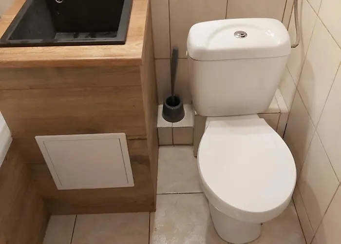 Проживание в семье 2051 Zwyciestwa 23 - Tanie - Samodzielne Zameldowanie - Self Check In Познань