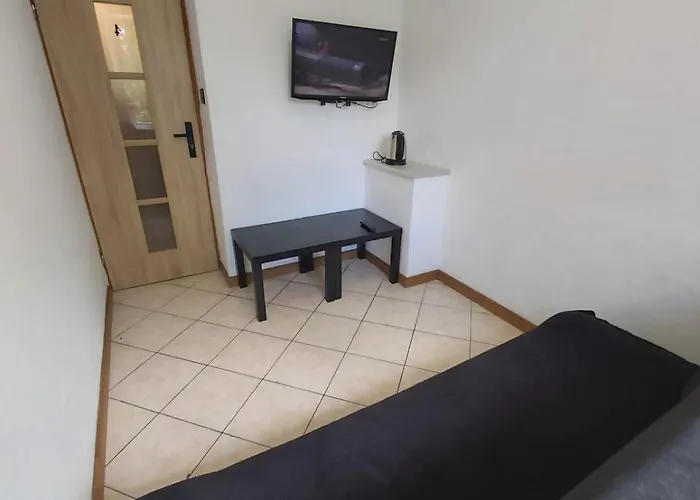 Проживание в семье 2051 Zwyciestwa 23 - Tanie - Samodzielne Zameldowanie - Self Check In Познань