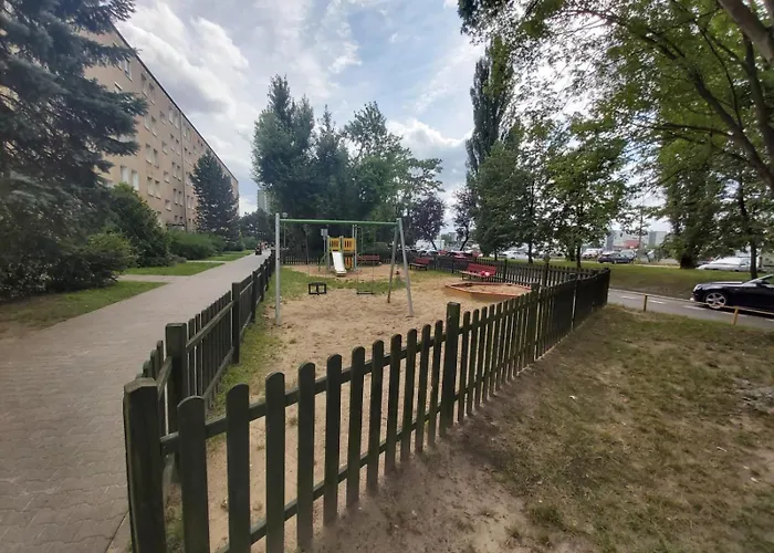 2051 Zwyciestwa 23 - Tanie - Samodzielne Zameldowanie - Self Check In Проживание в семье